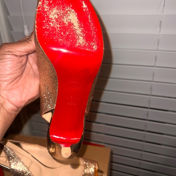 Christian Louboutin Prive 100 Glitter slingbacks in gold - Picture 7 of 10